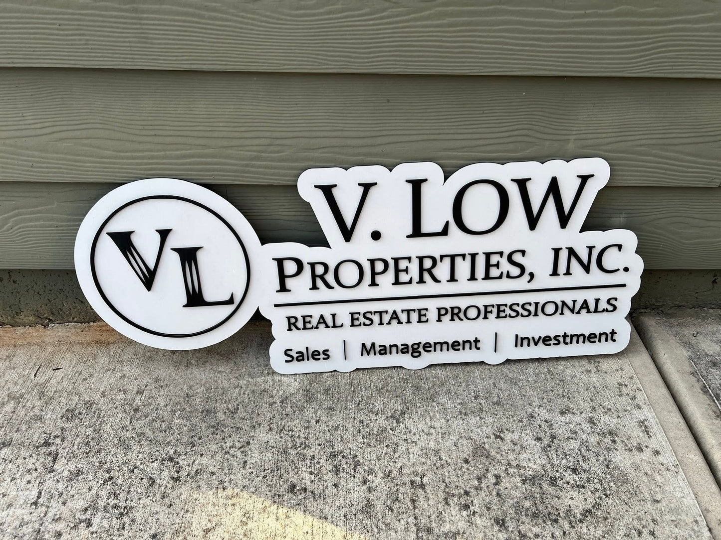 Custom Name & Logo Wall Signs
