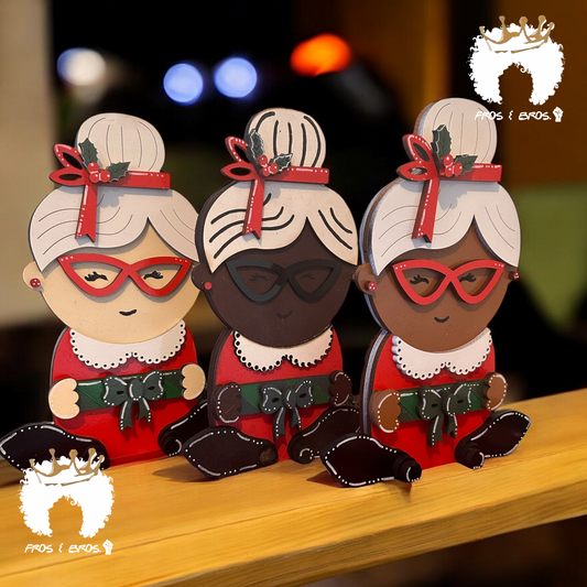 Mrs. Claus Shelf Sitter